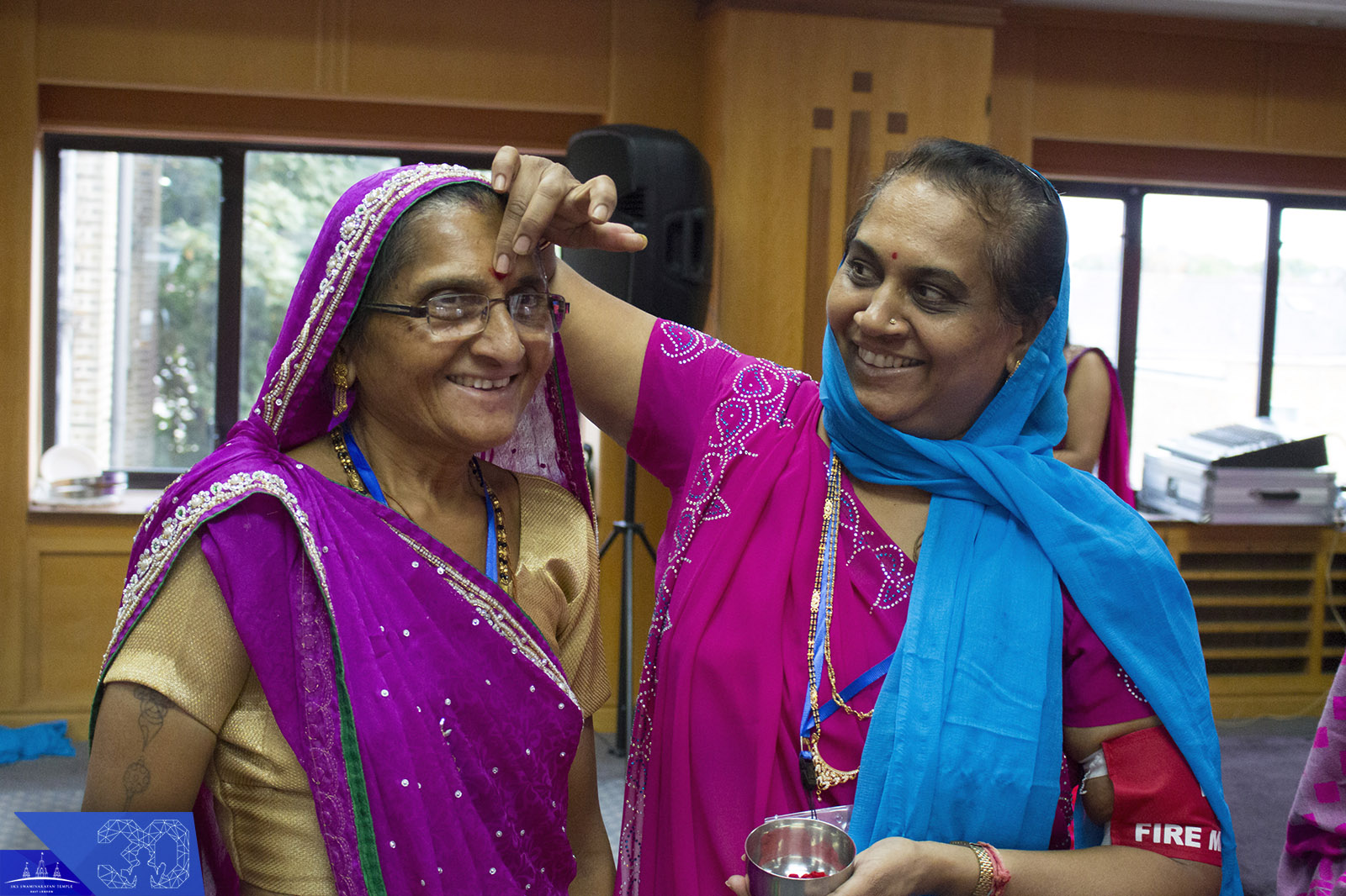 118 copy - ©1987-2017 SKS Swaminarayan Temple East London